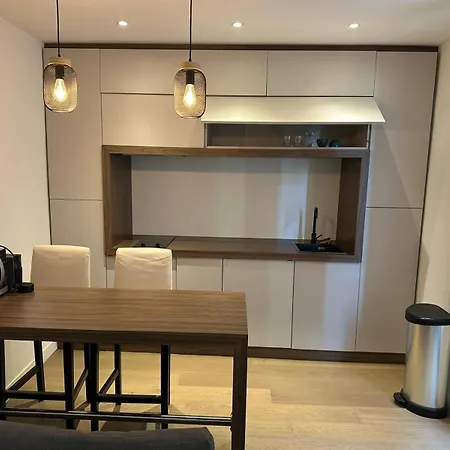 Et Confortable Apartment Beausoleil